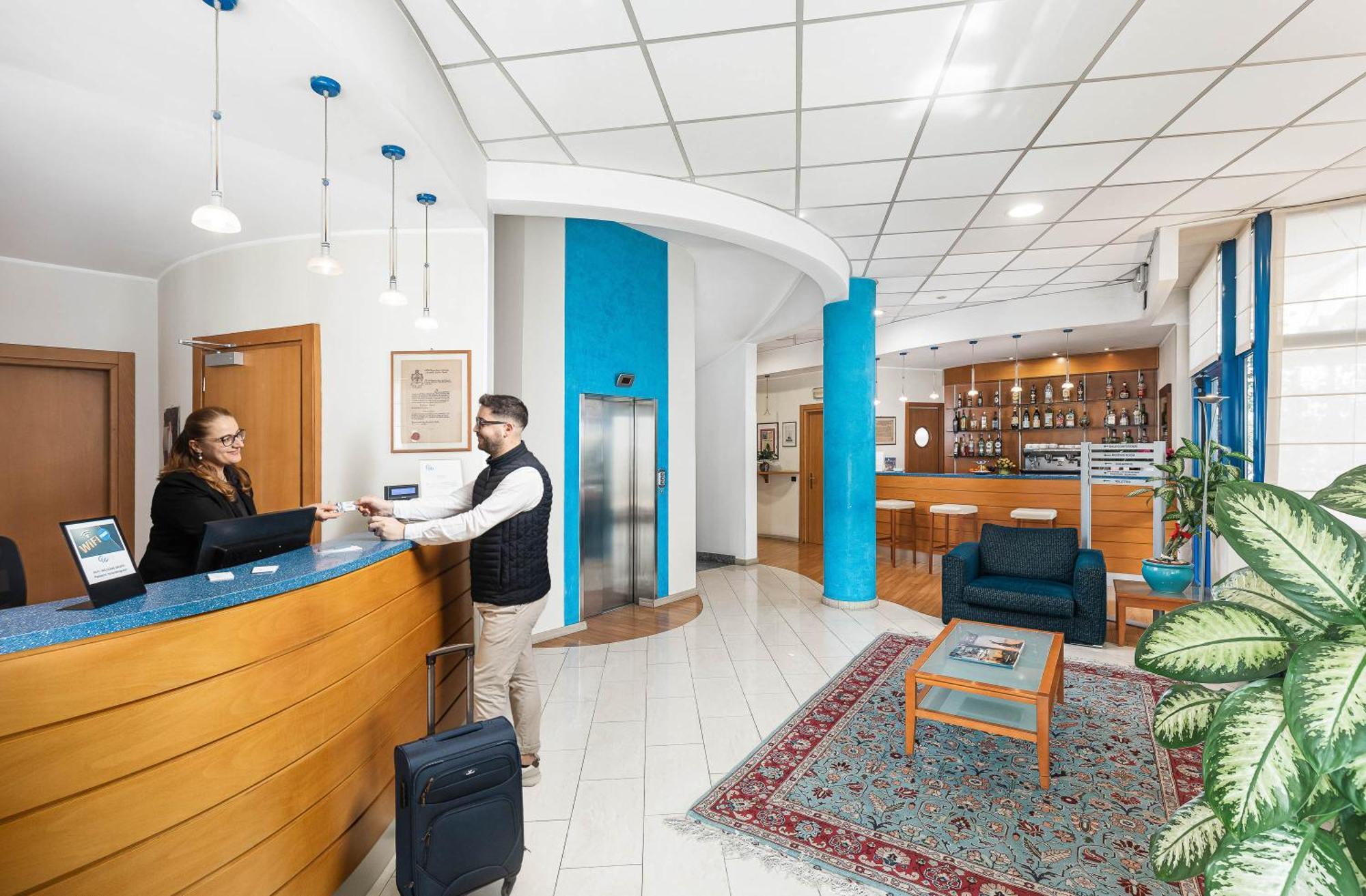 Welcome Hotel Legnano Exteriör bild